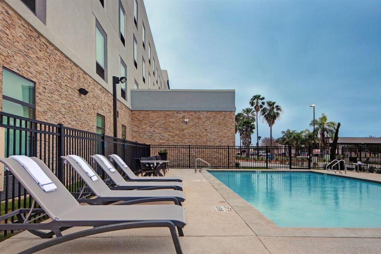 Hampton Inn Weslaco Exterior photo